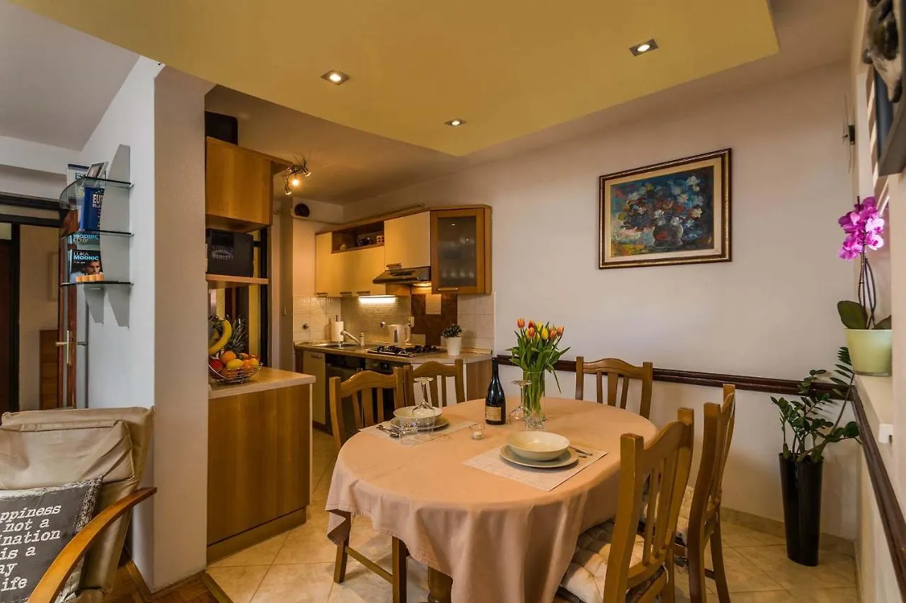 Apartment Many Pula