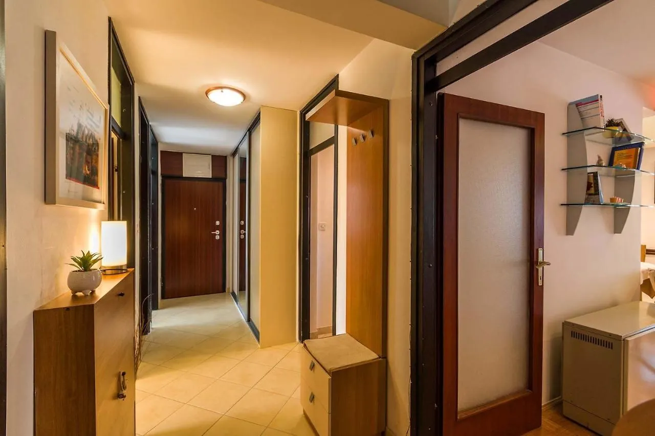 Apartment Many Pula
